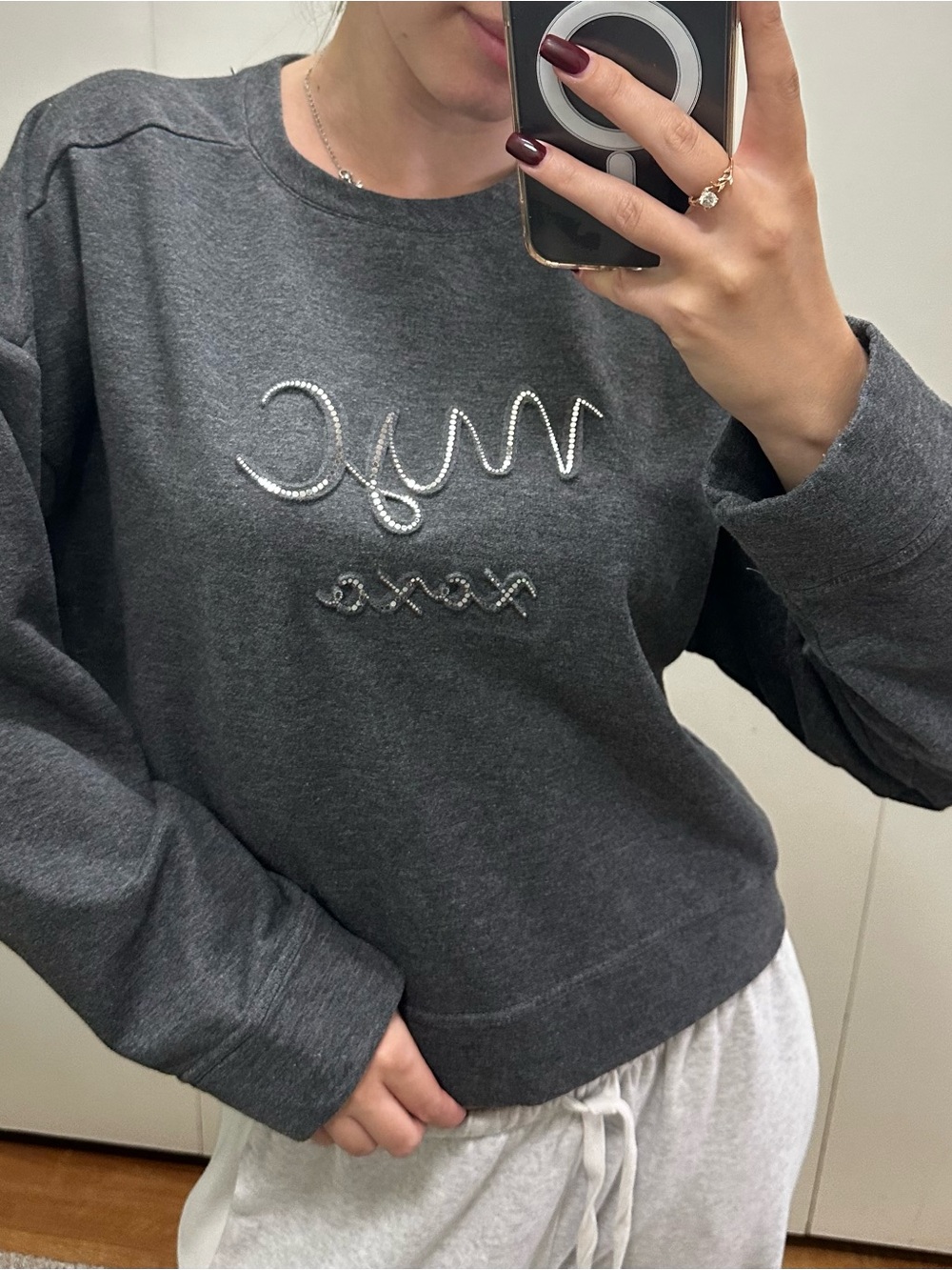 XOXO Gray Sweatshirt – Size M